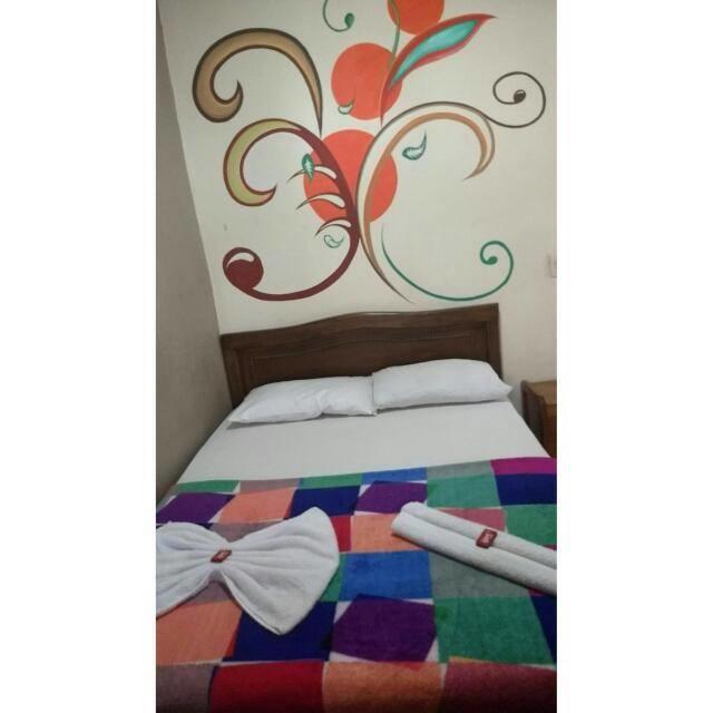 Guatapé Hostel El Encanto מראה חיצוני תמונה