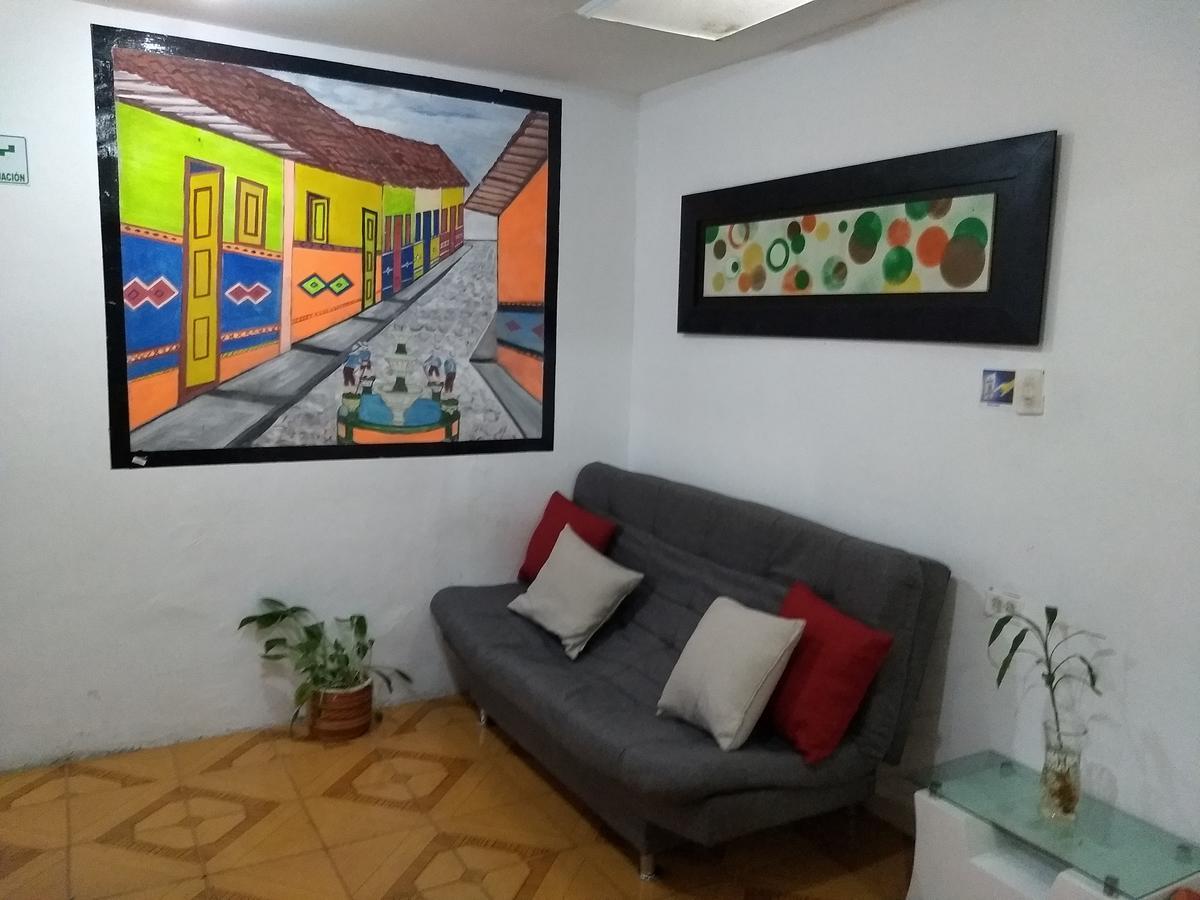 Guatapé Hostel El Encanto מראה חיצוני תמונה